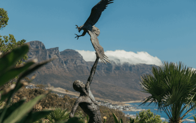 Kieth Calder, on the 21 Nettleton lawn, overlooking the 12 Apostles